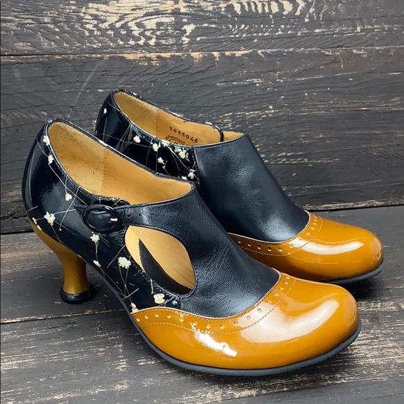 John Fluevog Shoes - John Fluevog Ella Baker Bellevues Size 7.5